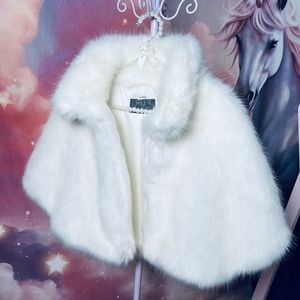 NEW Chic Faux fur coat one size